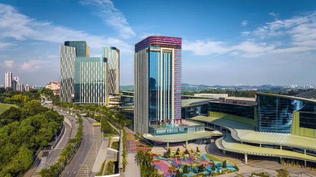 Moxy Putrajaya Hotels near MAEPS Serdang