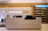 Zhangjiajie Colorful Dolphin Esports Hotel (Jiefang Road Branch)