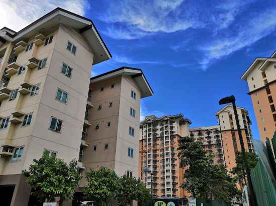 Oak Apartment @ The Rochester Bridgeview Tower Hotel Exterior