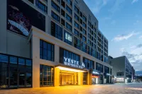 Ast International Hotel (Beijing Oriental Yuyong Plaza) Hotels near Longshan Station