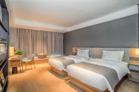 Pinrui Hotel (Qingdao Huangdao District Langyatai Road) Hotels near Qingdaoxi Railway Station