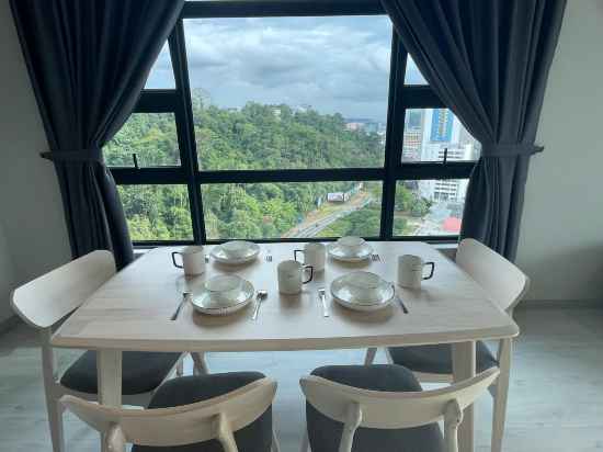 Jesselton Quay Cozzy(NEAR SURIA ,GAYA STREET ,JESSLTON POINT) Dining/Meeting Rooms