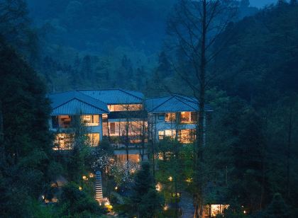 Qingcheng Mountain is not staying. Jiuzhi Forest Private Tang Homestay