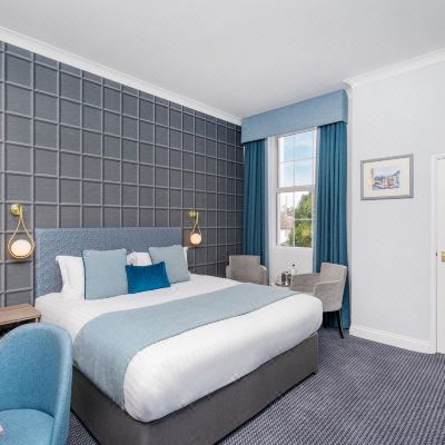 Deluxe Double Room Bromley Court Hotel London Promo Code