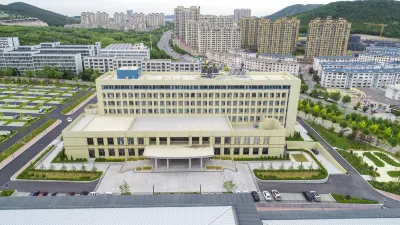 Dalian Dawai International Cultural Exchange Center Hotels near Dalian Institute of Science and Technology