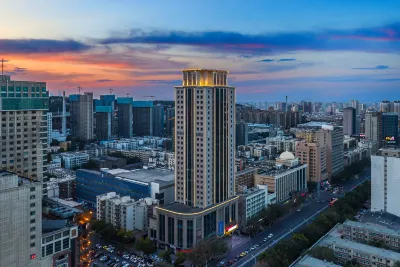 Urumqi Hengyu International Hotel (Dehui Wanda Plaza Changjiang Road) Hoteles cerca de Xinjiang Institute of Engineering