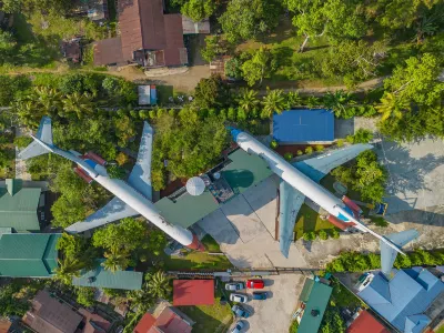 Twin Jets Resort Hotel berhampiran Iringan Bayu Wetland Park