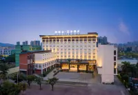 Huizhou Huiyang Xindu Metropolis Atour Hotel Hotels near Huilong Grain & Oils Shop