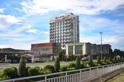 LA Hotel Tawau Hotel berhampiran Basel Church Dewan