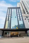 Fives Hotel Meldrum Hotel berhampiran tasek hijiau plentong