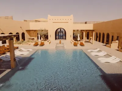 Bab Al Nojoum Bateen Liwa Hotels in Al Dhafra