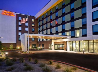 Hampton Inn & Suites Las Vegas Convention Center