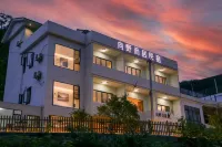 Xiangye and residential B&B (Luodian Xiaojing store)