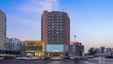 Dalian full stop hotel