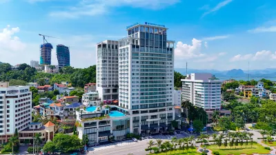 Wyndham Legend Halong Hotels near Bai Chay Commercial Center