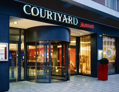 Courtyard by Marriott Munich City Center Hotels in der Nähe von Lustspielhaus München