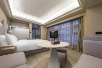 Mercure Wuxi East Railway Station Hotels near Ie saunda