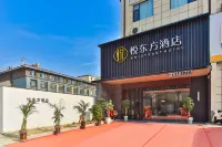 Yue Dongfang Hotel (Changqing Road Branch) Hotel berhampiran Puyang Vocational and Technical College