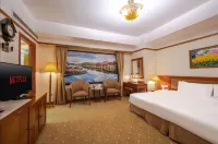 A25 Luxury Hotel Hotels near Trung Thanh Ceramics