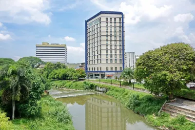 Cititel Express Ipoh Hotels near Jelapang Square