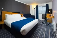 Holiday Inn Express Inverness Hotel dekat Bandara Inverness