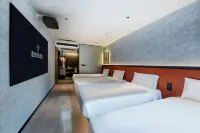 Temperature Source Hotel (Wuma Street Gongyuan Road) Hotels near Peach Blossom Park