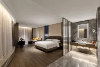 Vienna International Hotel (Baicheng Branch) Hotels near Xiongfeng Oil And Grain Food Store