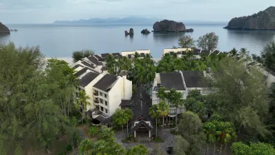 Tanjung Rhu Resort, Langkawi Отели в г. Лангкави