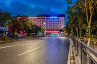 Yitel (Guangzhou Pazhou Exhibition Center Chigang Metro Station) Hotels near Tianhougong Square