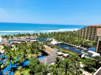 Crowne Plaza Danang Hotels near Tahoe Tailors