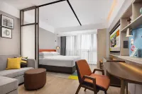 Home2 Suites by Hilton Guiyang Nanming Jiaxiu Hotels near Fountain