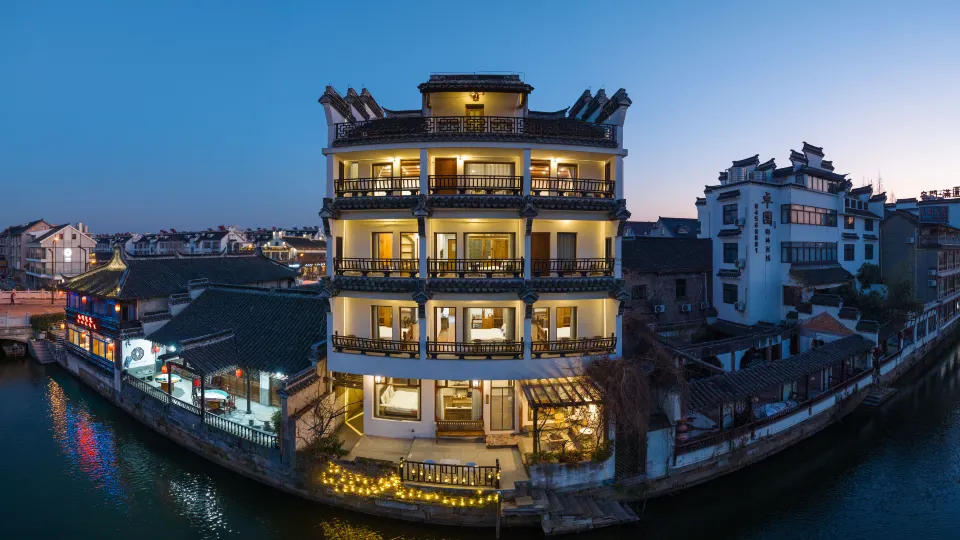 Xitang Yunlaiji Riverside Art Hotel (Xitang Guzhen Store)