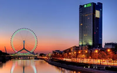 Holiday Inn Tianjin Riverside Отели рядом с достопримечательностью «Синьцзян Парк»