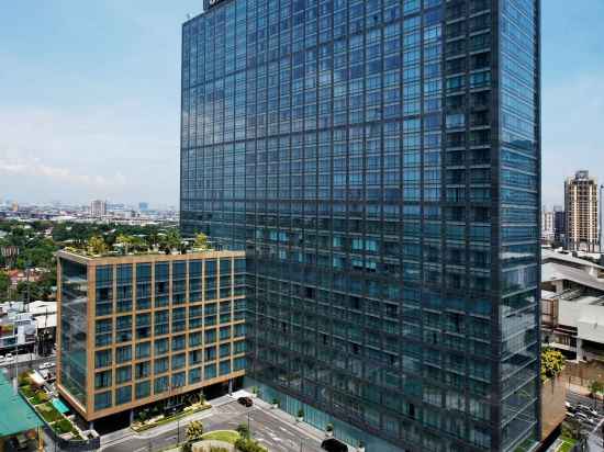 Fairmont Makati Hotel Exterior