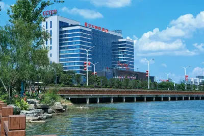 Yilong Langyue Hotel (Yueyang Free Trade Zone Chenglingji)