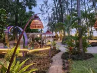 Nataya Round House Coral Bay Resort Các khách sạn gần Núi Tà Lơn