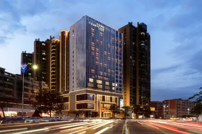 Courtyard by Marriott Shanwei Haifeng Hotels near Baohualin Temple