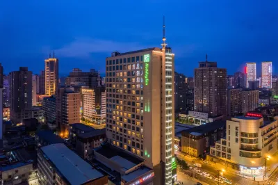 Holiday Inn Taiyuan City Center Hoteles cerca de Yingze Park