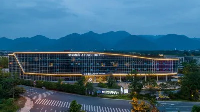 Atour Hotel Hangzhou City Center Hotels near Tongludong Railway Station