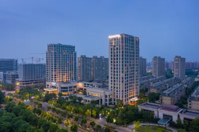 Novotel Shanghai Pudong Chuansha Отели рядом с достопримечательностью «Пляж в Южном Хуэй-Син-Сити»