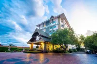 Harmonize Hotel Chiang Mai Hotel berhampiran Wat Phra Chao Mengrai Temple