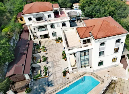 Xinyaqi Sea View Villa