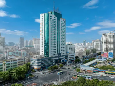 Yuesheng Hotel  (Nanning  Chaoyang Square  Railway station ) Отели рядом со станцией Nanning East жд вокзал