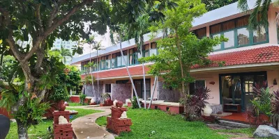 Safari Riviera Resort Hotels in Pattaya