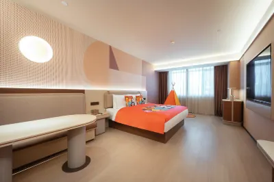 Orange Hotel