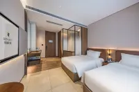 Guangzhou Tianhe Taikoo Hui Rezenxuan Hotel