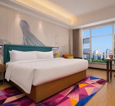 Tianhe Boutique Hotel Guangzhou (Panyu Shiqiao Subway Station) Hotels near Tianhougong Square