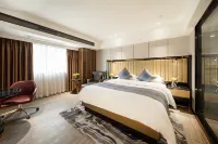 Park Lane Quanzhi Hotel (Jiangmen East Railway Station Jianghai Square) Hotels near Wuyicheng Commercial Center