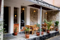 Vastu Boutique Hotel Hotels near Kanti Path