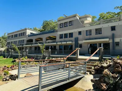 Shenghua Hotel in zona Chiremba Balancing Rocks